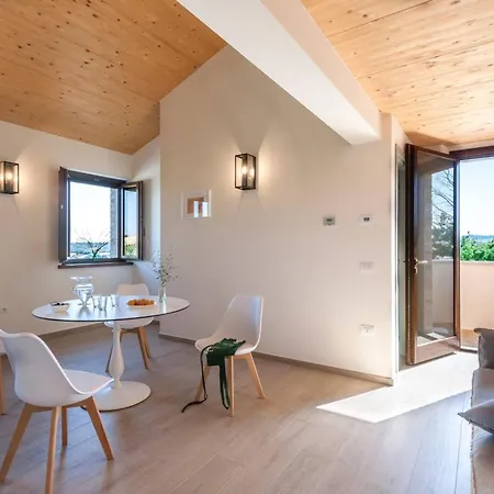 I Gelsi 12&2 By Marche Vila *